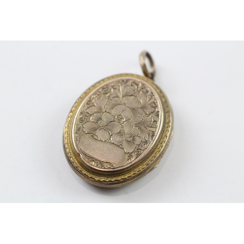 35 - 9ct gold back and front Victorian locket (8g)