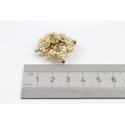 358 - 15ct gold Victorian pearl and peridot set starburst brooch (7.9g)