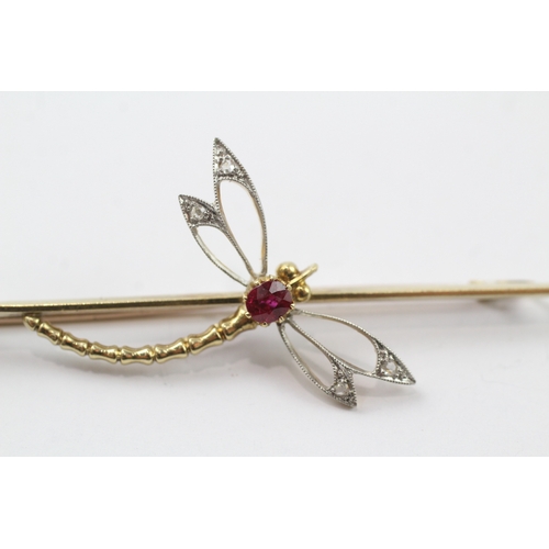 360 - 15ct gold and platinum diamond and ruby set dragonfly brooch (5.4g)