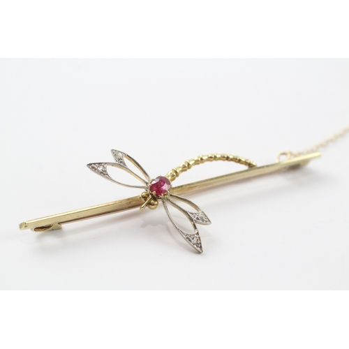 360 - 15ct gold and platinum diamond and ruby set dragonfly brooch (5.4g)