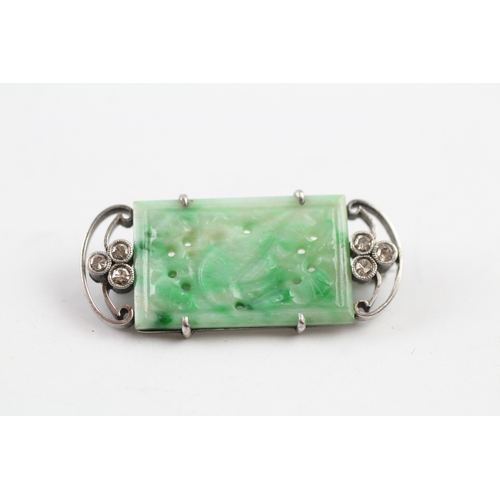 361 - 9ct white gold jade and diamond brooch (3.8g)