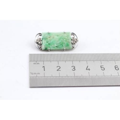 361 - 9ct white gold jade and diamond brooch (3.8g)