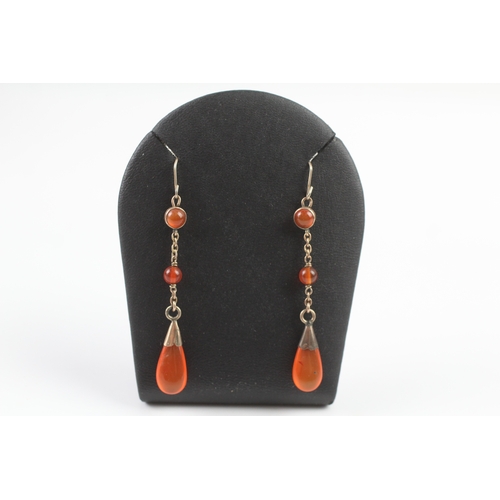 367 - 9ct gold Victorian carnelian drop earrings (2.9g)