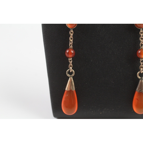 367 - 9ct gold Victorian carnelian drop earrings (2.9g)