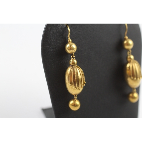 390 - 18ct gold Victorian drop earrings (2.9g)