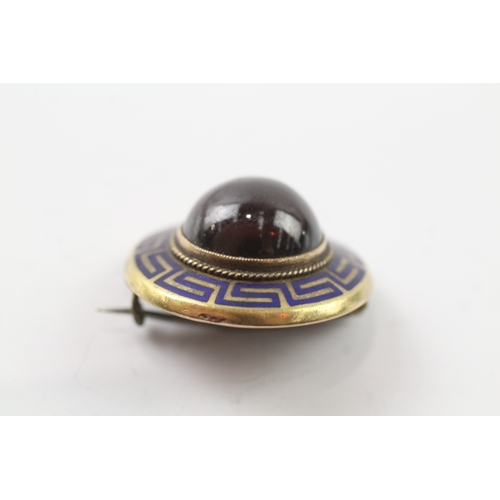 406 - 9ct gold Victorian enamel and foiled garnet brooch (7.4g)