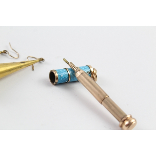 410 - A collection of antique jewellery including a retractable pencil fob (34g)