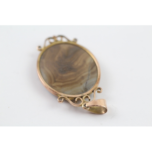 43 - 9ct gold jasper pendant (7.4g)