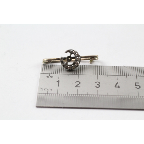 430 - Victorian gold and silver diamond set crescent moon brooch, as found (2.2g)