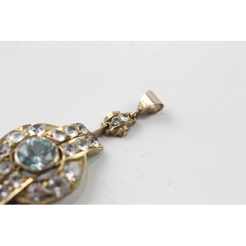 439 - 9ct gold white sapphire and blue zircon pendant (4.4g)