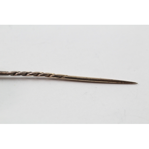 449 - Antique gold and silver diamond and pearl set stick pin (1.3g)