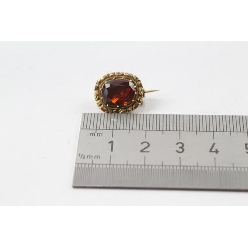 457 - 12ct gold Victorian foiled back citrine brooch (3g)