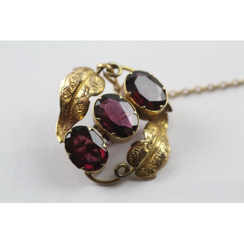 473 - 6ct gold antique garnet brooch (3.7g)