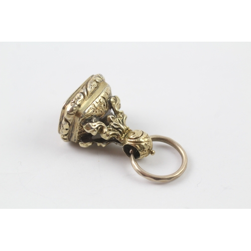 486 - 9ct gold antique carved seal fob with split ring (5.7g)