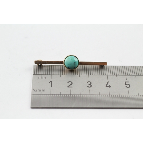 489 - 9ct gold vintage turquoise bar brooch (3g)