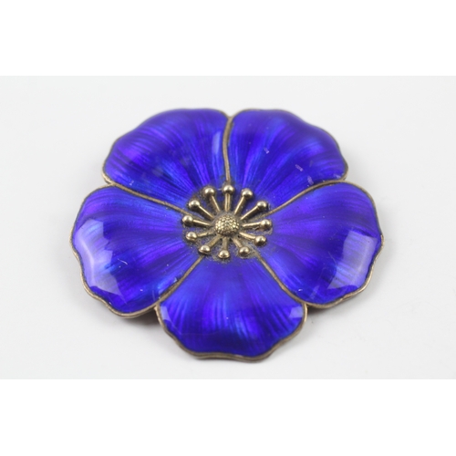 5 - A Scandinavian silver enamel flower brooch (21g)