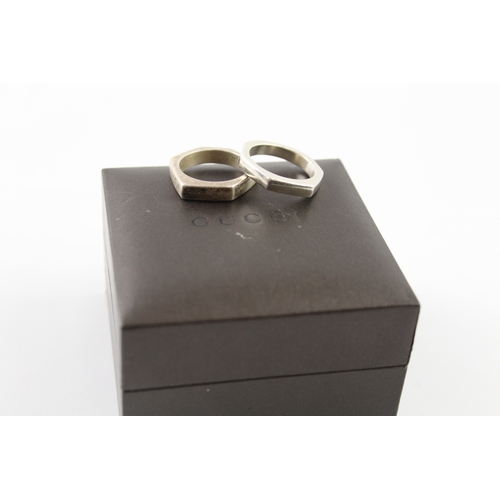 50 - Two silver rings by Gucci (18g) Size T + T