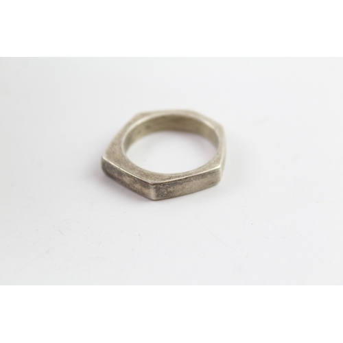 50 - Two silver rings by Gucci (18g) Size T + T