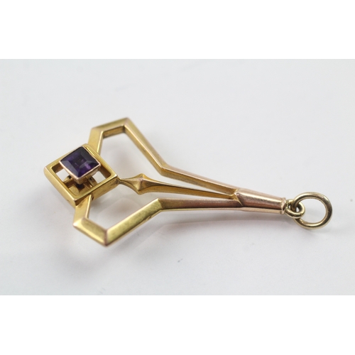 510 - 9ct gold amethyst set Art Nouveau pendant (1.8g)