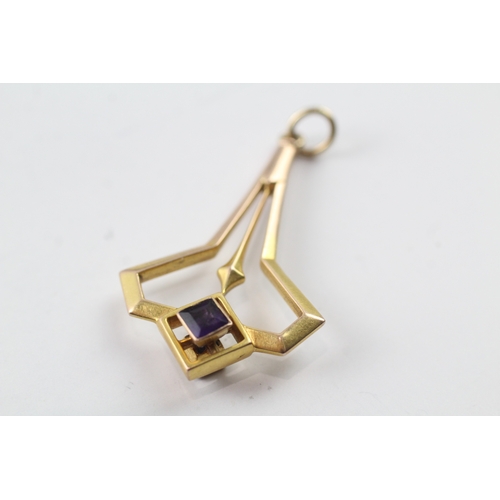 510 - 9ct gold amethyst set Art Nouveau pendant (1.8g)