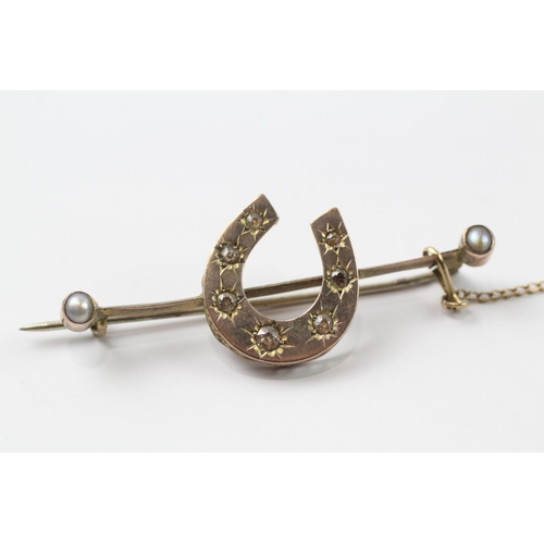 512 - Victorian gold paste set horseshoe brooch (5.3g)