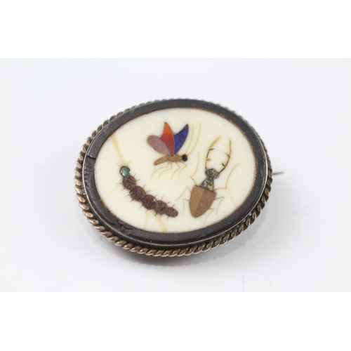 513 - Victorian gold Pietra dura gemstone inlay bug brooch (5.6g)