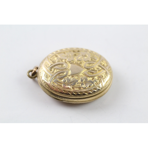 532 - 9ct gold back and front Victorian locket (9.4g)