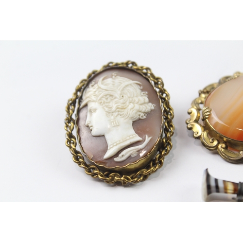 540 - A collection of antique jewellery including an agate seal (70g)