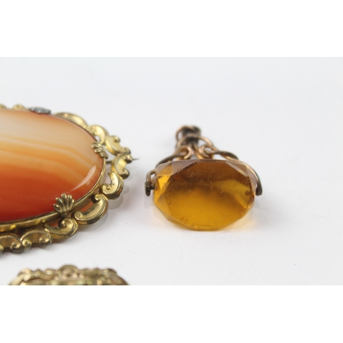 540 - A collection of antique jewellery including an agate seal (70g)