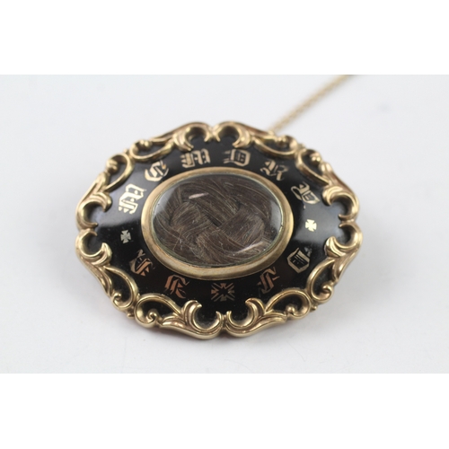 555 - 9ct gold Victorian enamel mourning brooch (12.9g)