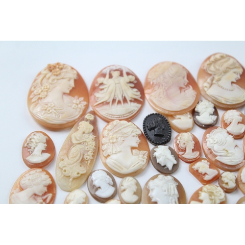 566 - A collection of loose cameo panels for repurposing (95g)