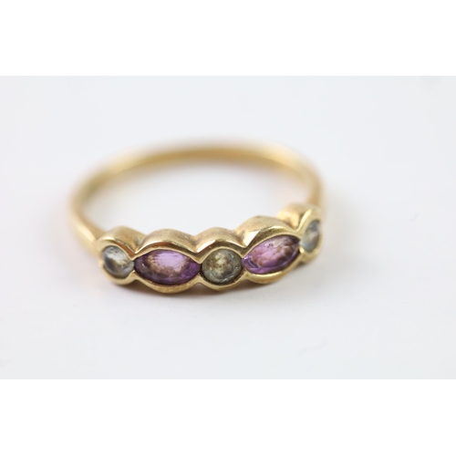 93 - 9ct gold amethyst and white gemstone ring (2.4g) Size P