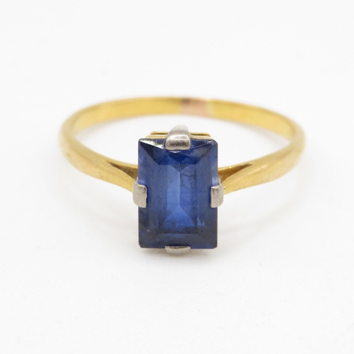 176 - 22ct gold sapphire solitaire dress ring (3g) Size R