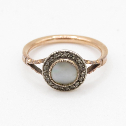 442 - 9ct gold and silver diamond and pearl ring (2g) Size K 1/2