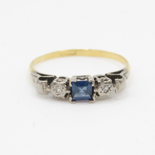 109 - 18ct gold square sapphire and diamond ring (1.4g) Size M 1/2