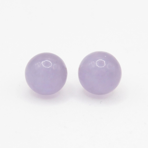 161 - 14ct gold lavender jadeite sphere stud earrings (2.1g)