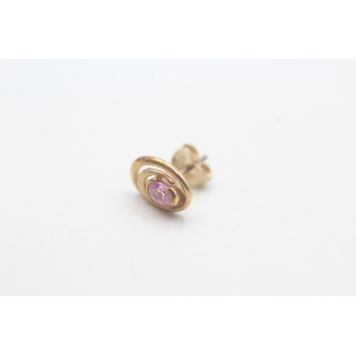 106 - 9ct gold pink sapphire stud earrings (1.4g)