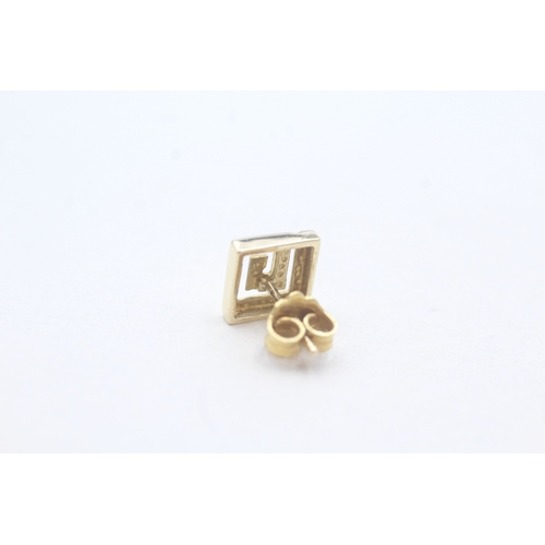 136 - 14ct gold Greek key stud earrings (2.1g)