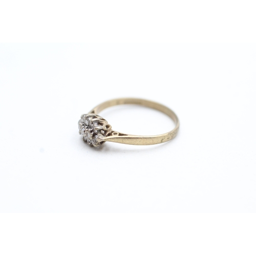 138 - 9ct gold vintage diamond cluster ring (1.4g) Size K 1/2