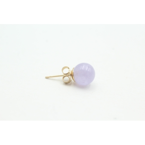 161 - 14ct gold lavender jadeite sphere stud earrings (2.1g)