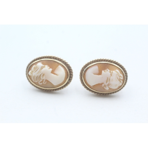 17 - 9ct gold shell cameo stud earrings (3.4g)