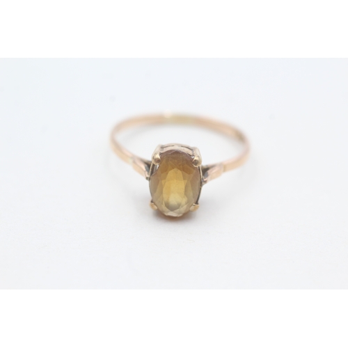 183 - 9ct gold citrine single stone ring (2g) Size P