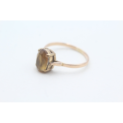 183 - 9ct gold citrine single stone ring (2g) Size P