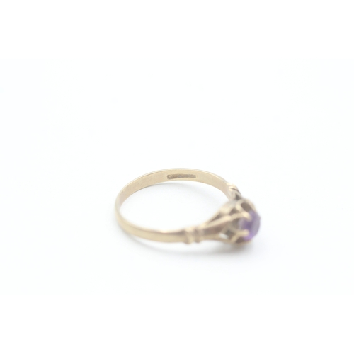 202 - 9ct gold amethyst dress ring (1.9g) Size O