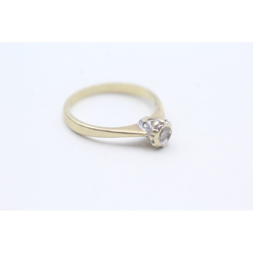 203 - 9ct gold solitaire diamond ring (2.2g) Size N