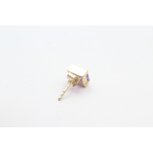 228 - 9ct gold and amethyst stud earrings (1.5g)