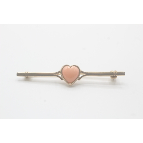 48 - 9ct gold vintage coral heart shape bar brooch (2.9g)