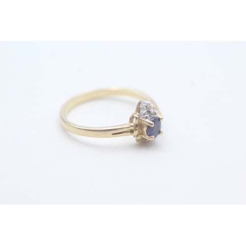 62 - 14ct gold sapphire and diamond ring (2.3g) Size N