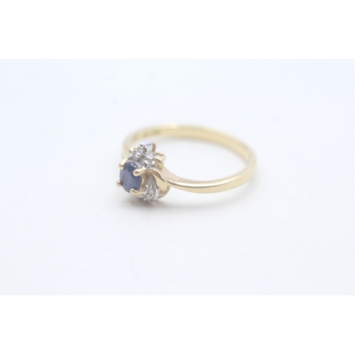 62 - 14ct gold sapphire and diamond ring (2.3g) Size N