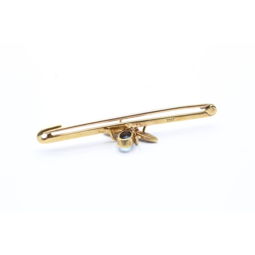 73 - 15ct gold antique sapphire, aquamarine & seed pearl fly bar brooch with a 9ct gold pin (3.1g)